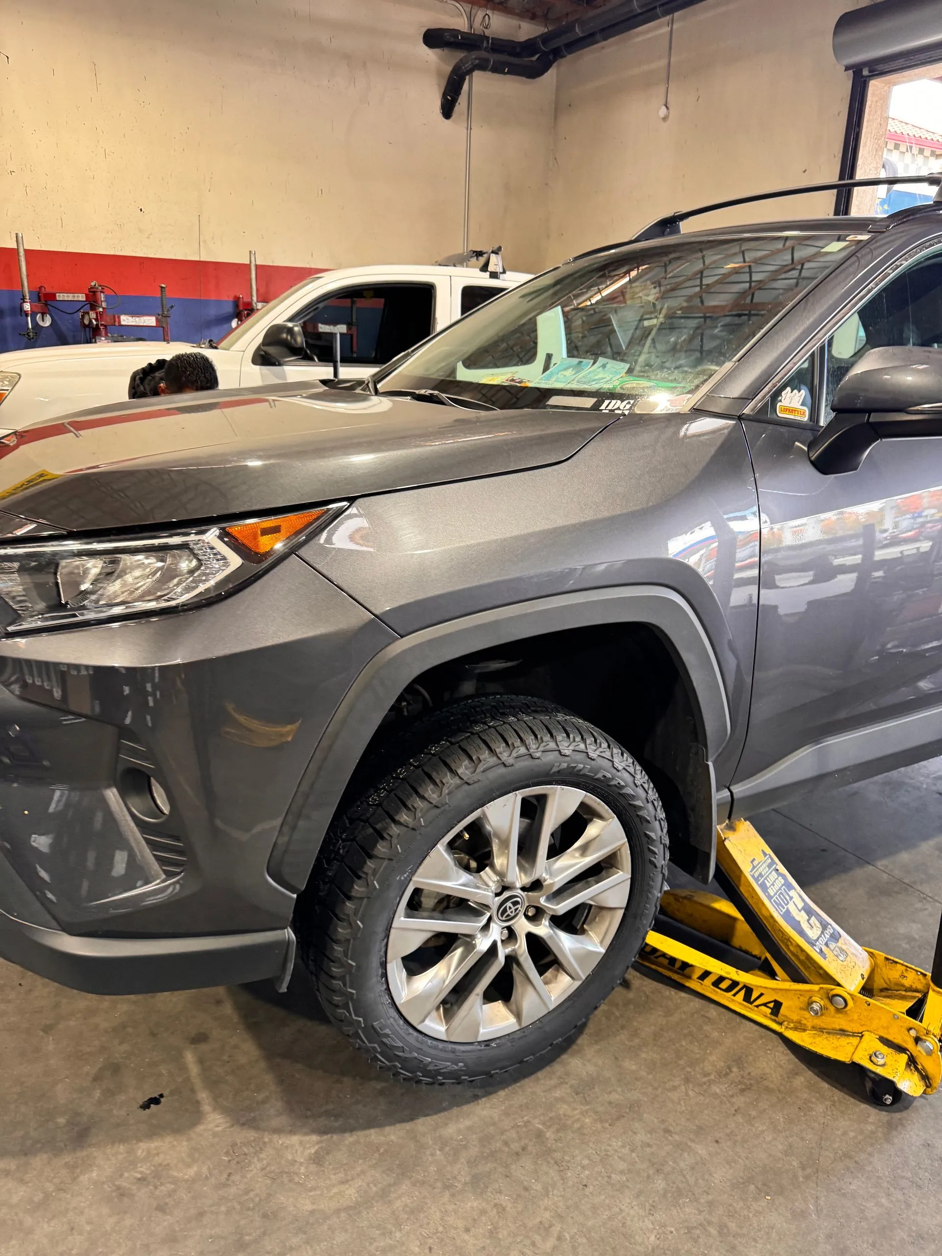 CALDERON'S TIRES IN STORY RD.