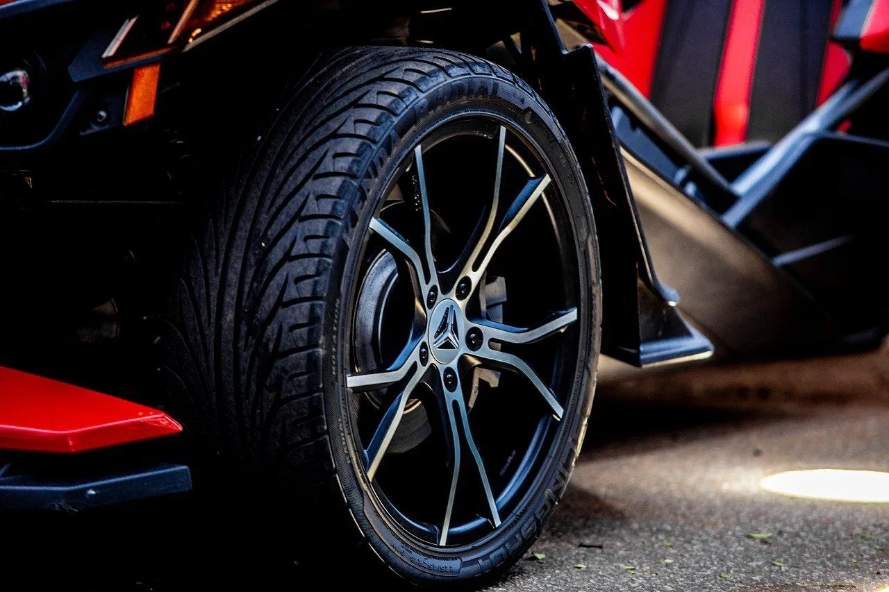 5 Signs You Need Tire Replacement at Your Local Affordable Tire Shop
